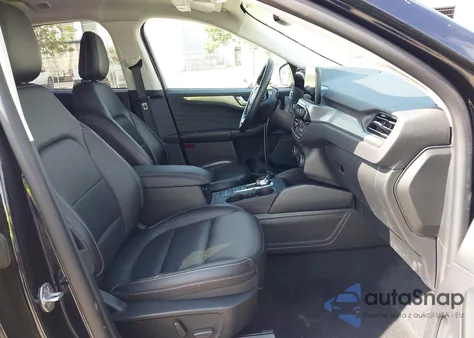 2021 Ford Escape Titanium Plug-In Hybrid из США, поврежденный, VIN 1FMCU0LZ9MUA53396